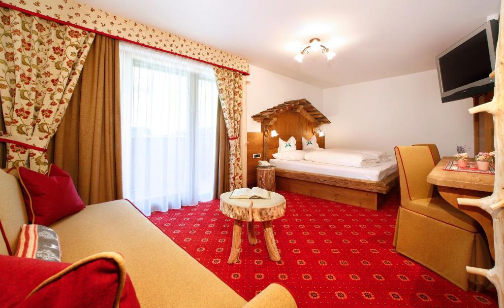 Hotel Edda Сельва-ди-Валь-Гардена Номер фото
